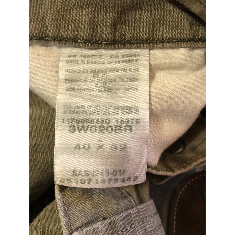 Riggs Workwear by Wrangler Men's size 40X32 Carpenter pants - RipStop